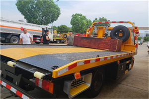 襄城区附近拖车电话号码服务