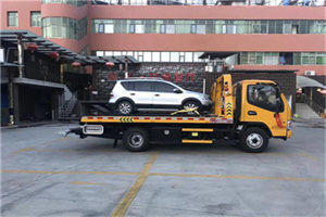 襄城区汽车紧急补胎换胎救援